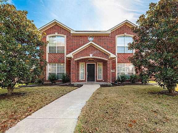 2nd image of 3124 Hoffman Dr