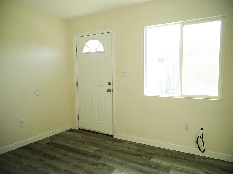 723 W F St #723 — Photo 14
