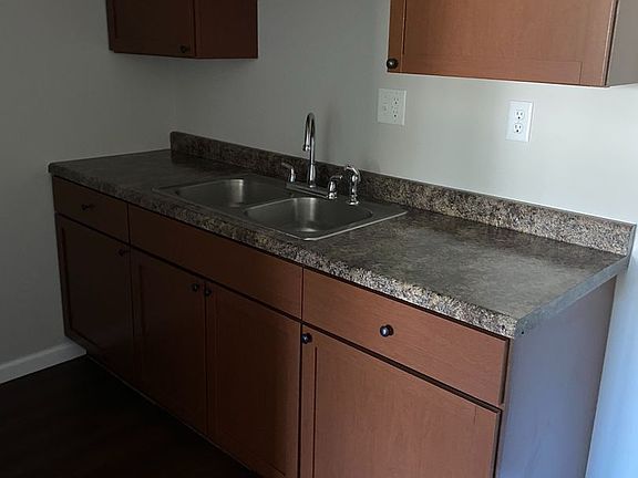 4th image of 725 E McNeil Ave #7