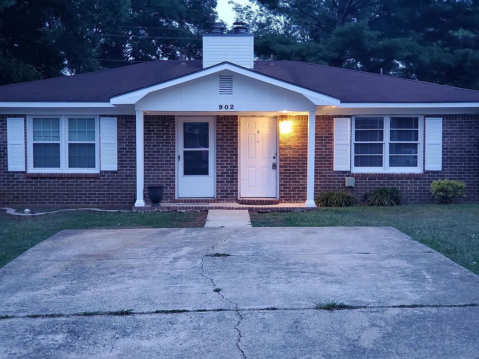 1st image of 902 Stevens Ct NE #A