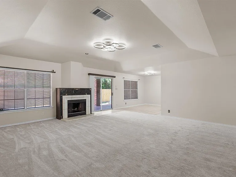 201 Covala Dr — Photo 7