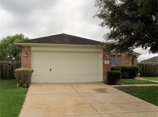 2211 Beacon Light Ln, Fresno, TX 77545