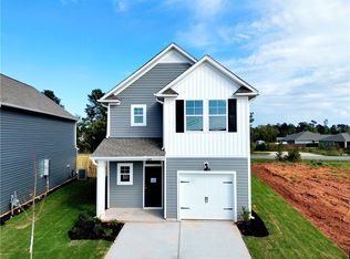 568 Seaborn Cir, Pendleton, SC 29670