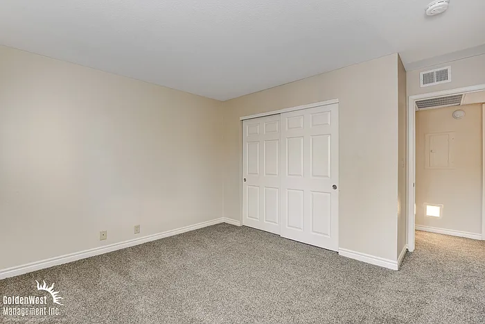 5278 River Glen Dr #412 — Photo 16