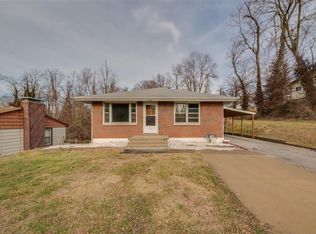 852 Chouteau Ave, Alton, IL 62002