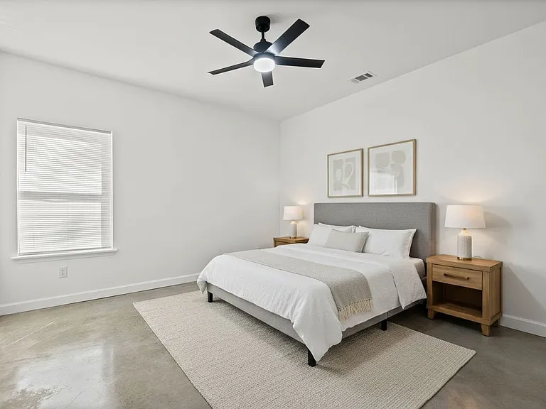 720 Lipford St — Photo 3