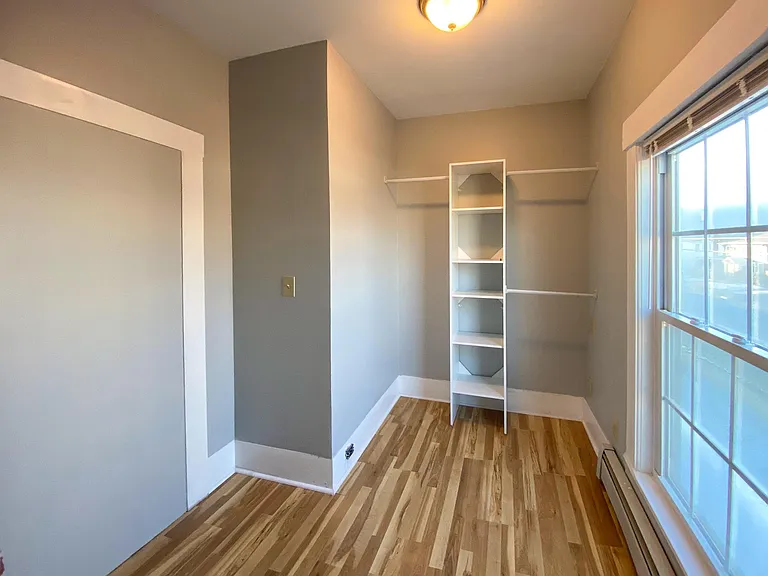 181 Main St #2 — Photo 9