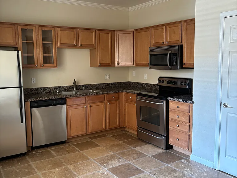 Kitchen , Fresh bleached grout and tile cleaned