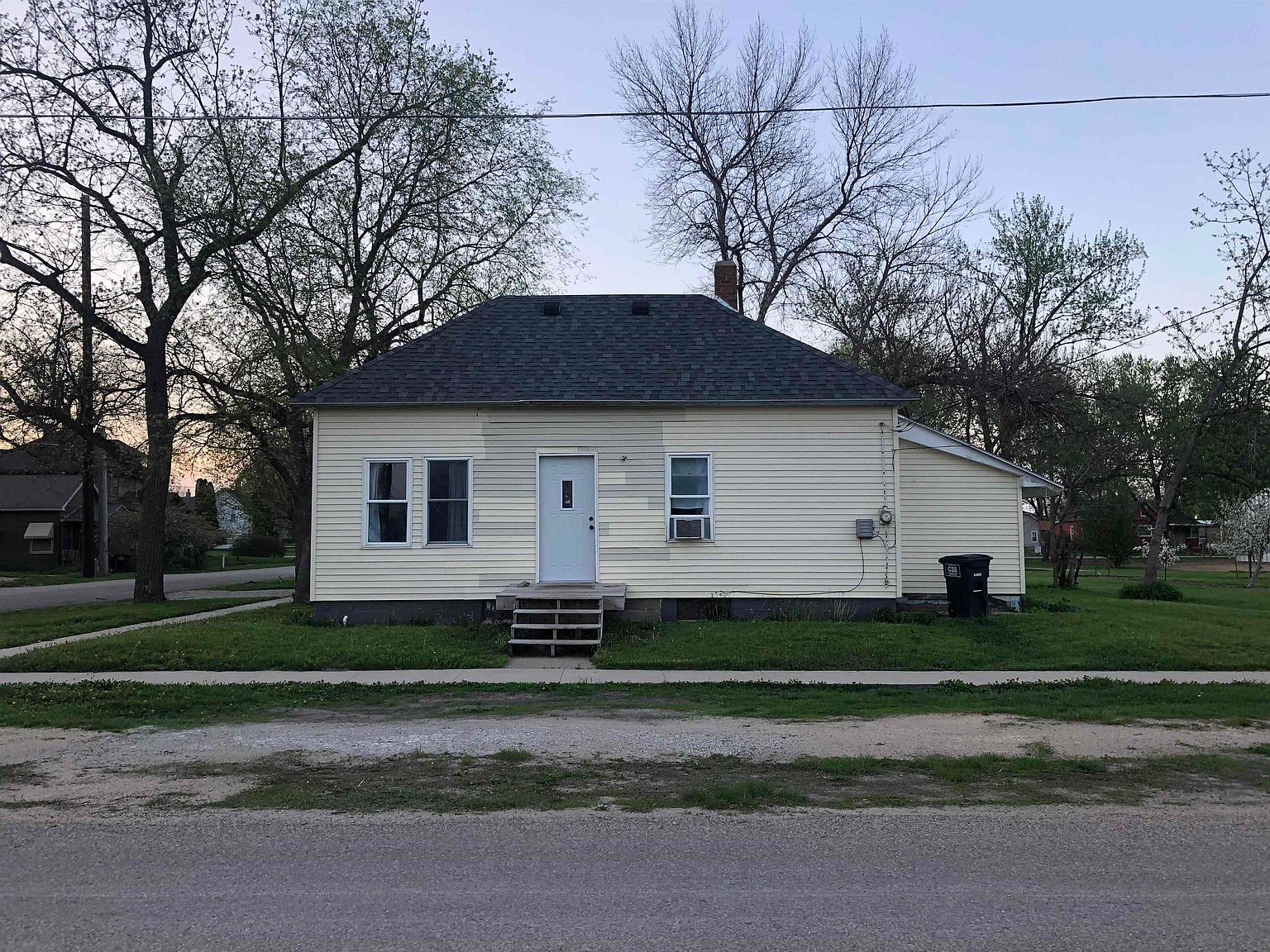 620 Water St, New Hartford, IA 50660 Zillow