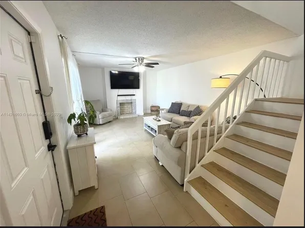 1644 Forest Lakes Cir, West Palm Beach, FL 33406