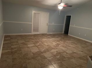 8923 Castle Rock Dr, Jacksonville, FL 32221