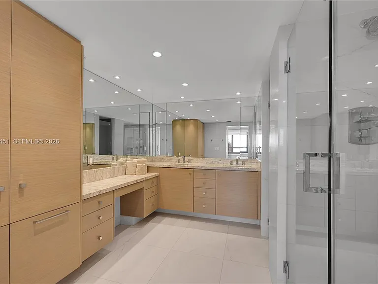 2 Grove Isle Dr #B907 — Photo 21