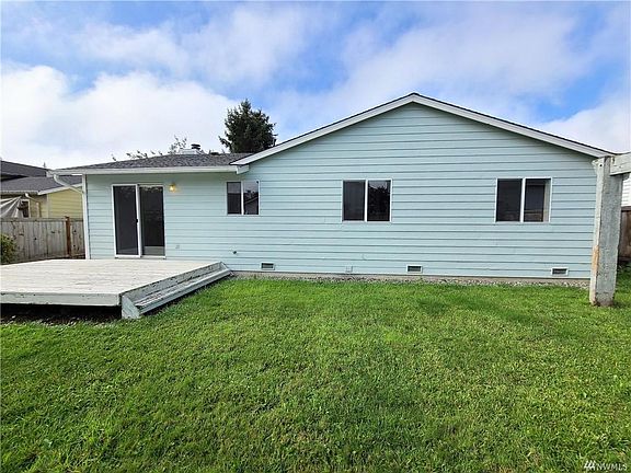 3rd image of 27231 Manor Pl NW