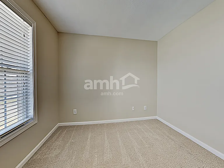 6013 Gallant Ln — Photo 17