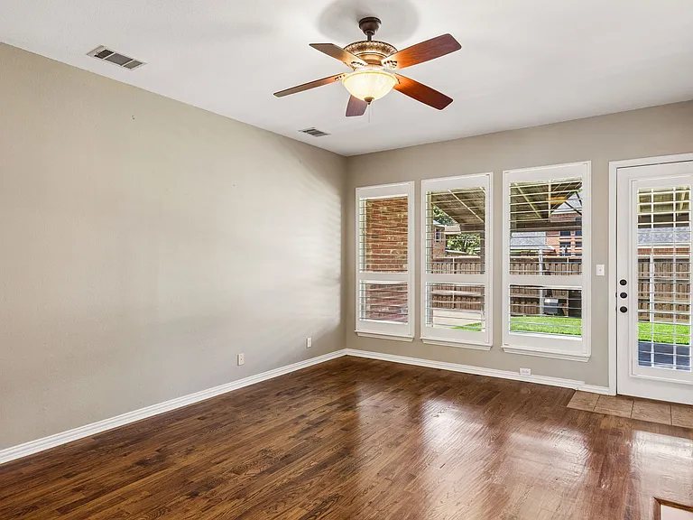 1613 Long Prairie Ct — Photo 11