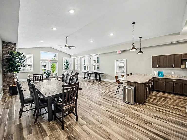 Chase Creek Apartment Homes — Photo 53