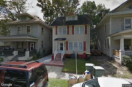 625 E 38th St Photo 1
