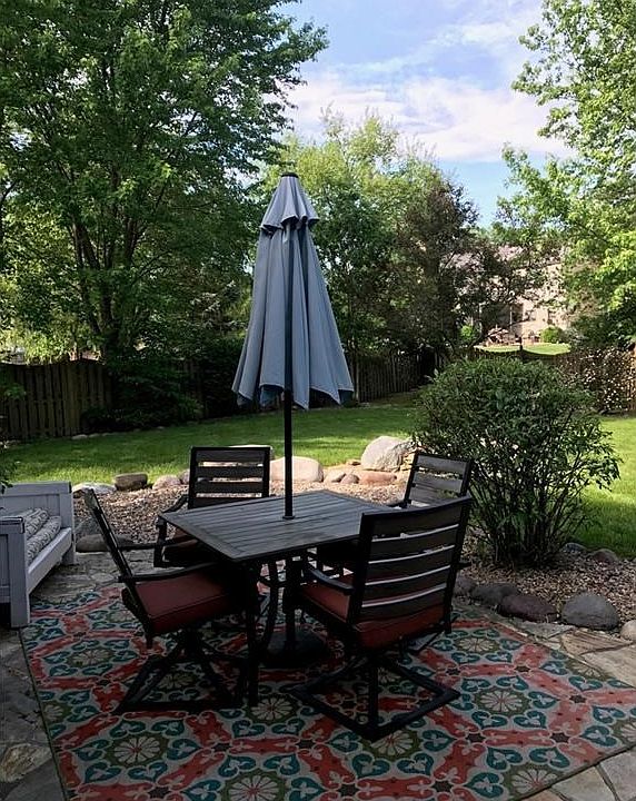 2nd image of 8437 Ardennes Dr