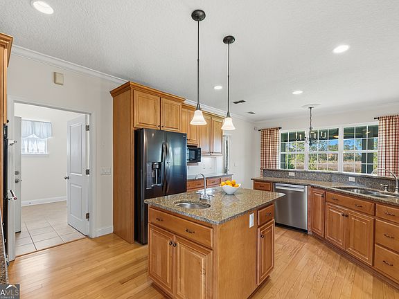 5th image of 416 Millers Branch Dr