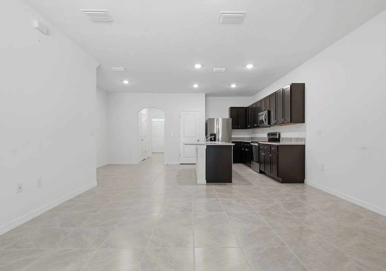 Beautiful Tara Greens Townhome in Newberry — Photo 3