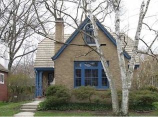 2116 McDaniel Ave, Evanston, IL 60201