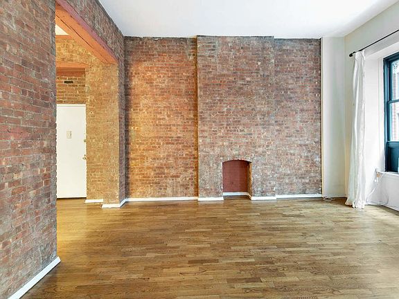 4th image of 23 E 10th St APT 209