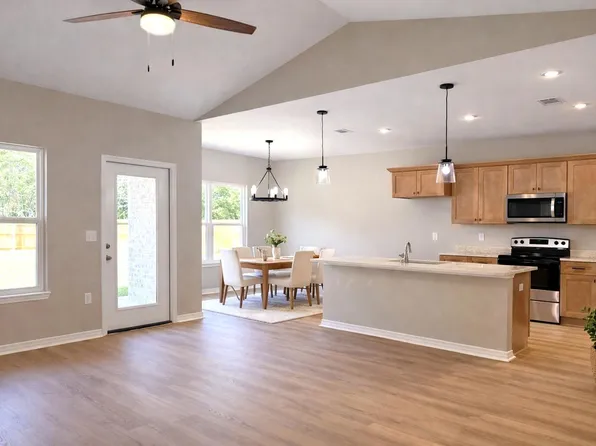 3804 Golden Acres Cir, Crestview, FL 32539