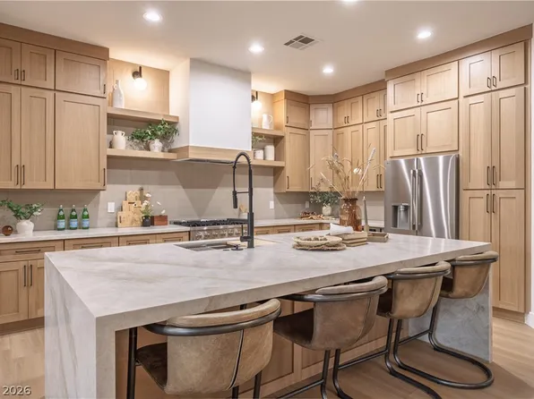 10248 Andante Ct, Las Vegas, NV 89135