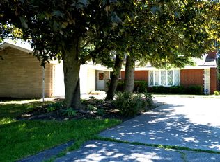 961 Trask Rd, Aurora, IL 60505