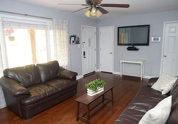 4th image of 111 Harter Dr