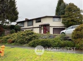 3720 SW Willow St, Seattle, WA 98126