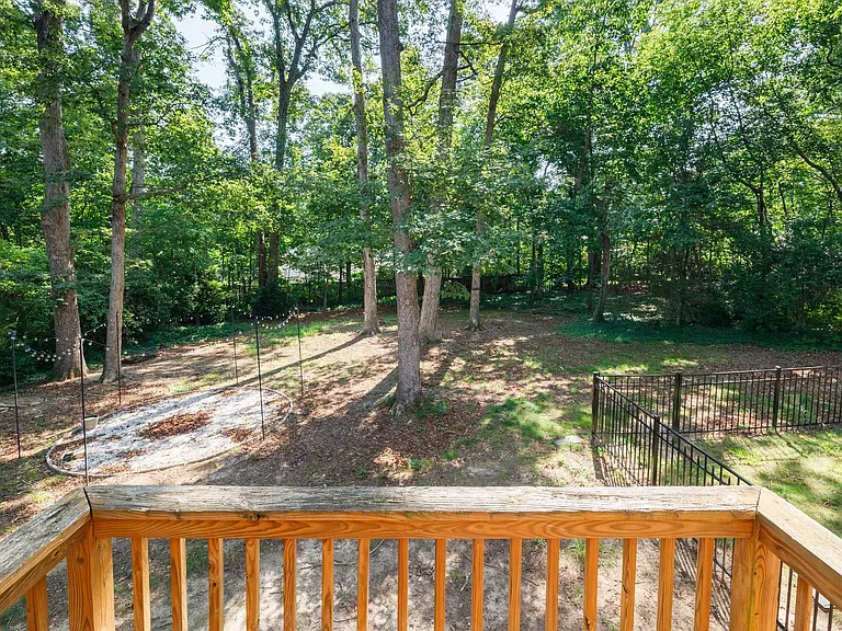 2401 Scarsborough Dr — Photo 52