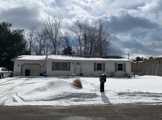 632 W Marshall St, Hastings, MI 49058