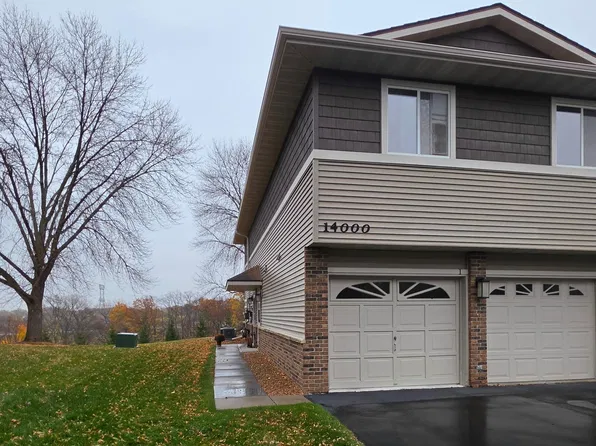 14000 44th Pl N APT 2, Plymouth, MN 55446