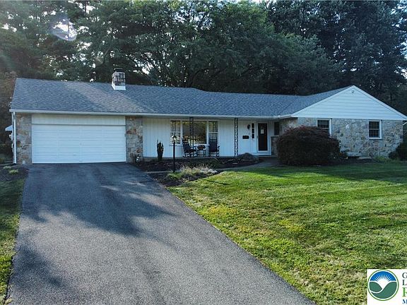 2nd image of 3511 Southwood Dr