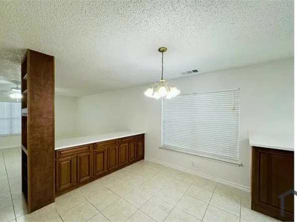 4927 Kenton Lk, San Antonio, TX 78240