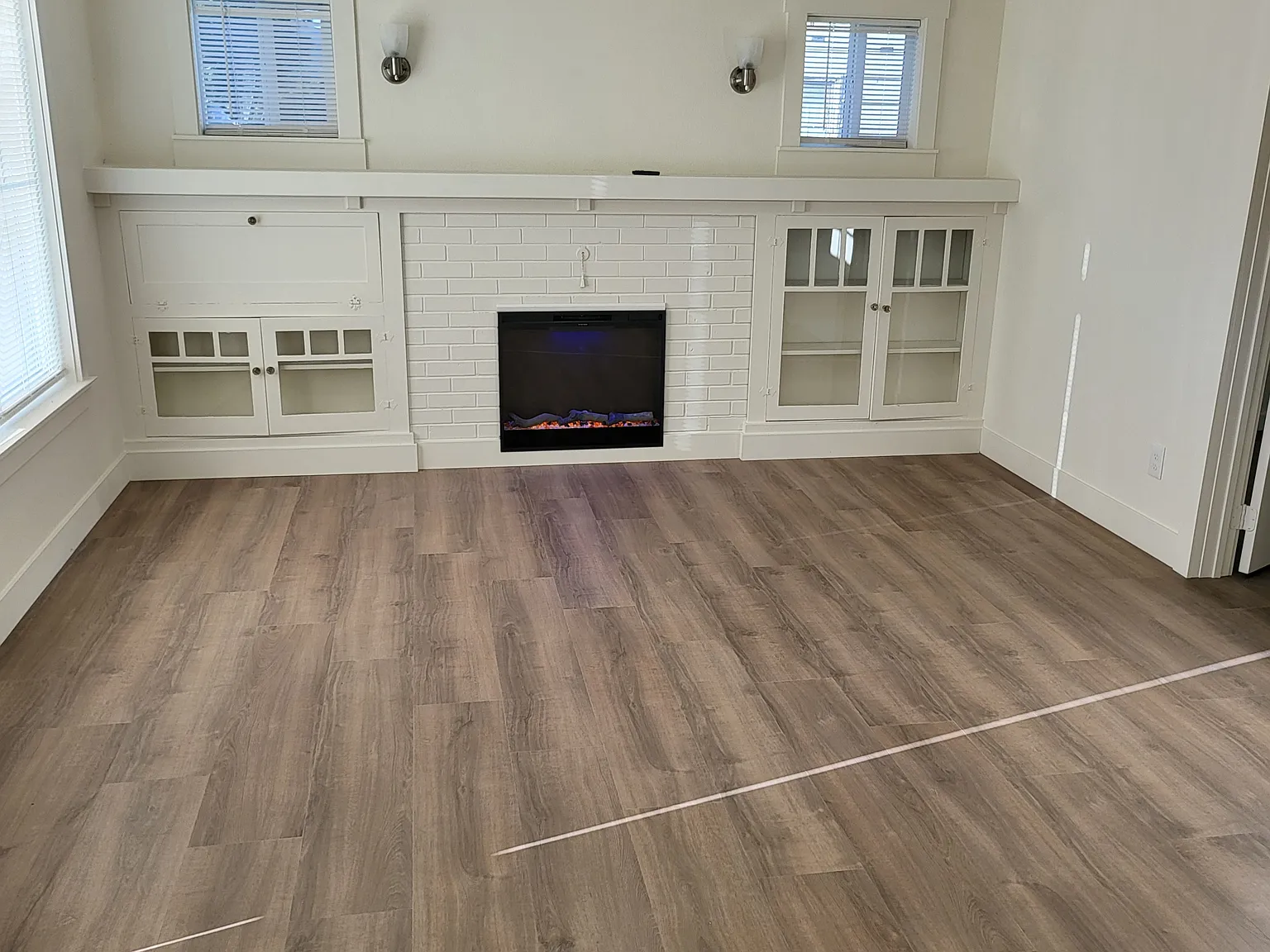 2 bed, 918 sqft, $2,200 — Photo 2