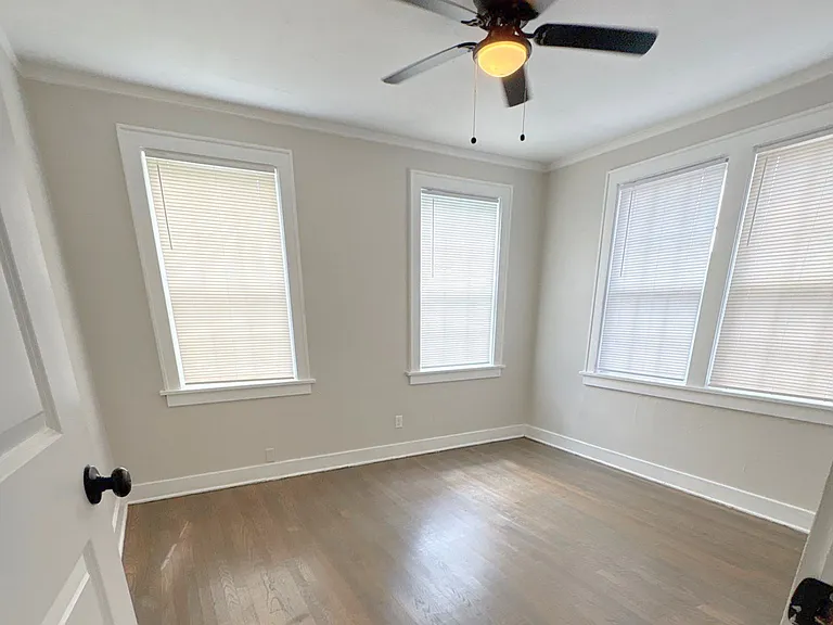 859 Biggs St — Photo 5