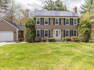 29 Ledge Rd, North Chelmsford, MA 01863