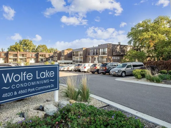 4820 Park Commons Dr APT 218, Saint Louis Park, MN 55416