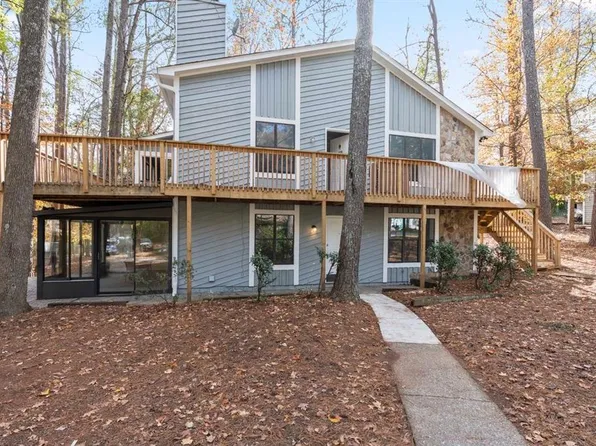 1213 Hanover Pl, Roswell, GA 30009