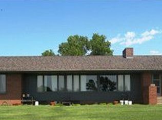 38411 10th Ave W, Redfield, SD 57469