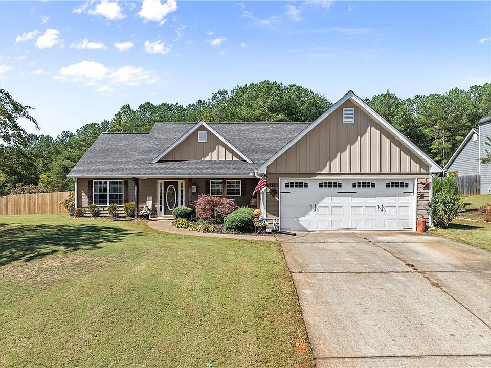1st image of 322 Miller Dr