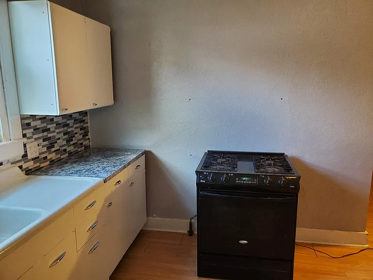 195 D St #1 — Photo 31