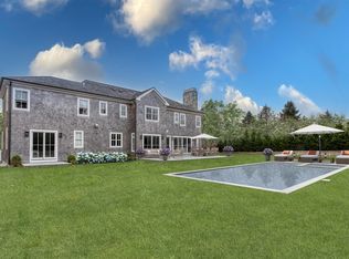 13 Meadow Ct, Water Mill, NY 11976