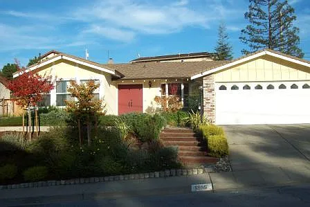 5695 Sun Ridge Ct photo 1