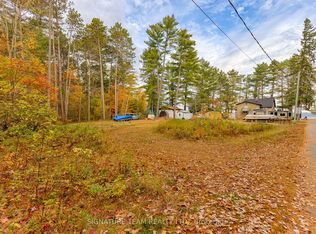 58 East St, Petawawa, ON K8H 2N7