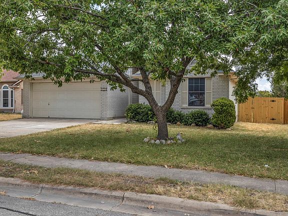 2nd image of 216 Meadowside Dr