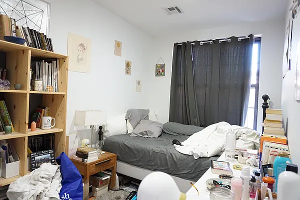 Rented by Rennit Inc. | media 42