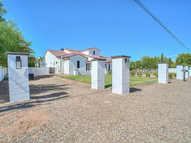 12424 E Victoria St — Photo 110